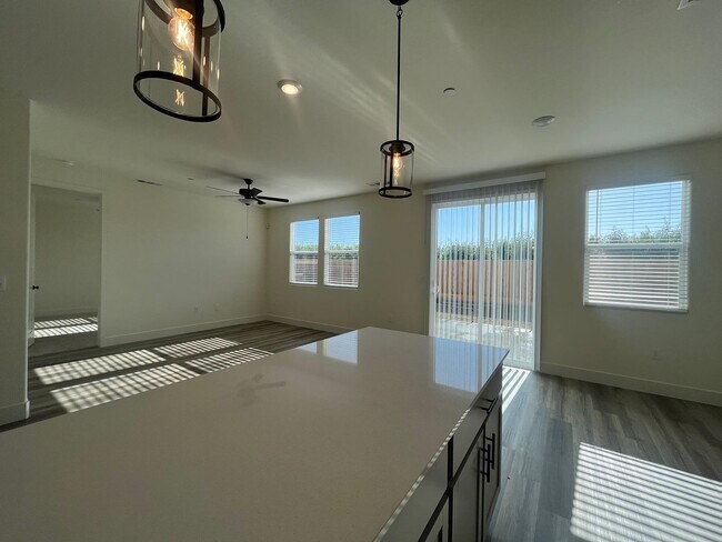 Photo - 2312 N Kayenta St