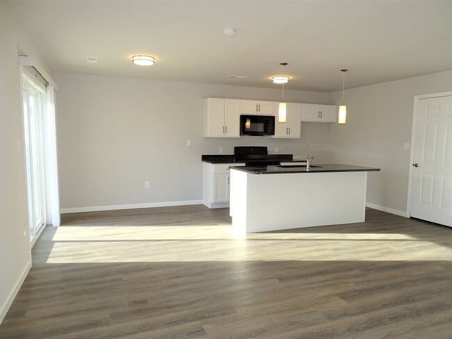 Photo - 21 Cobblestone Ct