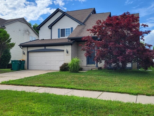 Photo - 7851 Thornhill Dr House