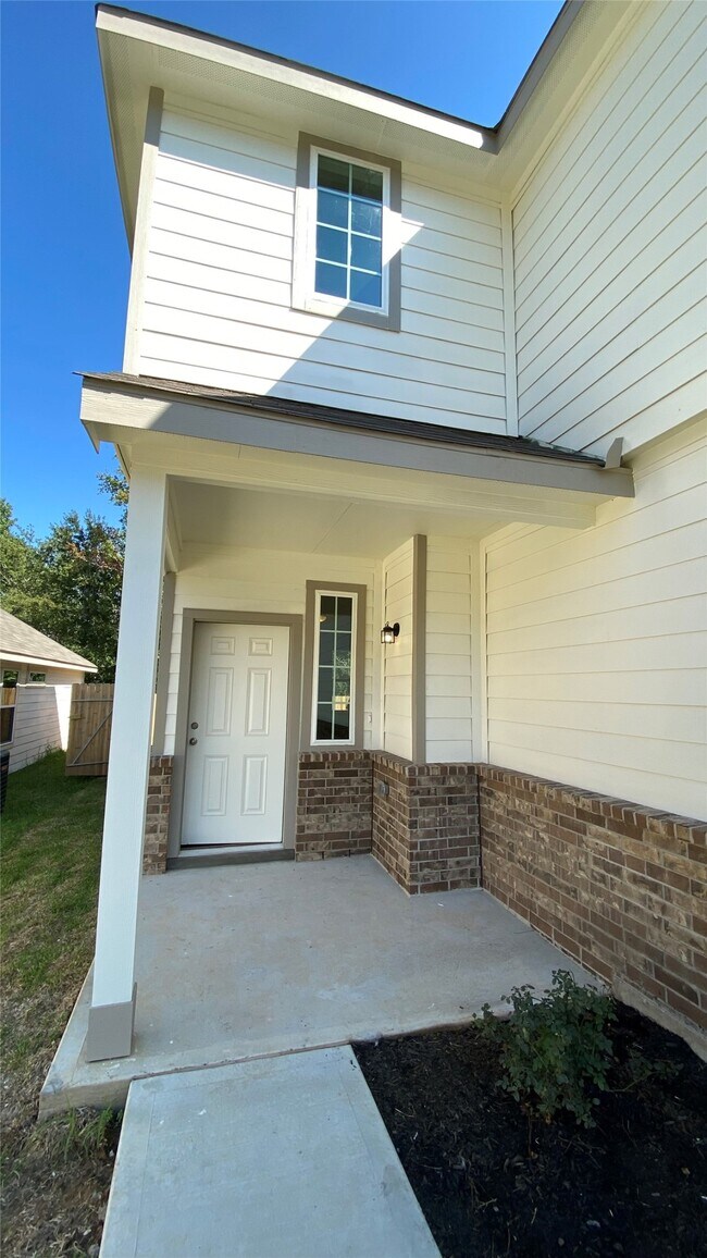 Photo - 13628 Brook Oaks Ct