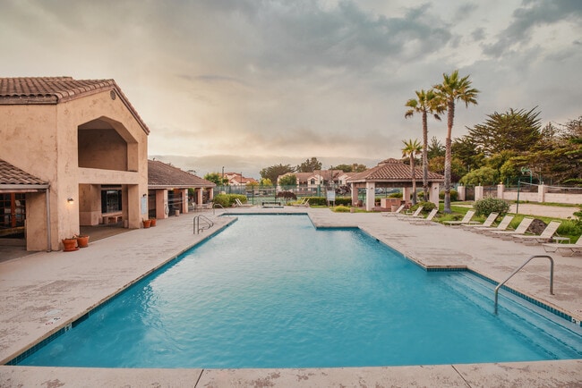 SunBay Suites & Apartments