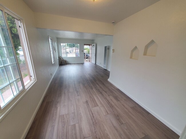 Photo - Gated & Spacious 2 Bed/1Bath Home W/ Yard ...