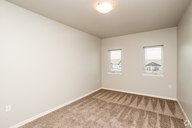 1BR, 1BA - 860SF - Bedroom