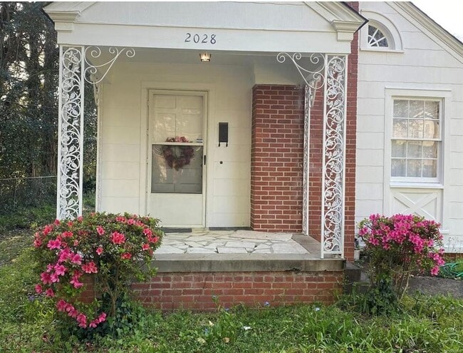Photo - 2028 Ridge Ave