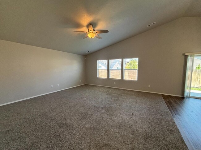 Photo - 772 W Treehouse Way