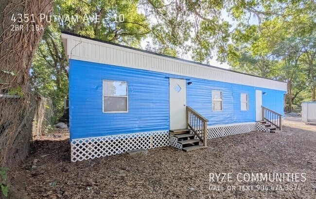 Photo - 4351 Putnam Ave