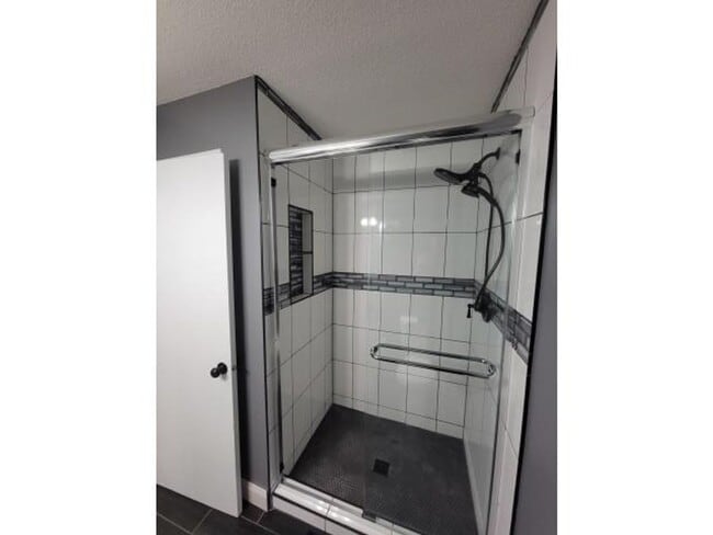 Photo - 3BR Townhome | Ensuite Primary + Walk-In Closet | Upper Laundry-Avail. June 1st