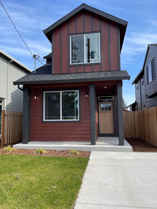 Building Photo - Beautiful 3br/2ba House Available Soon!