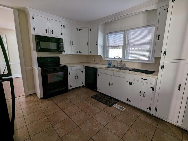 Photo - 22665 Timberlake Rd