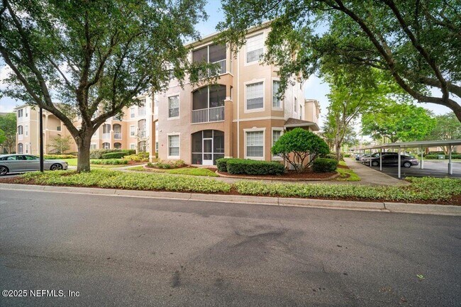 7990 Baymeadows Cir E Unidad 1007