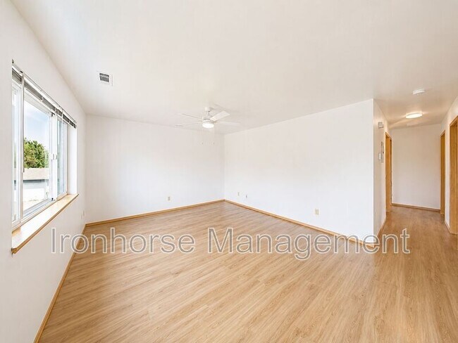 8 Michael Grove Ave Unit 14 Michael Grove