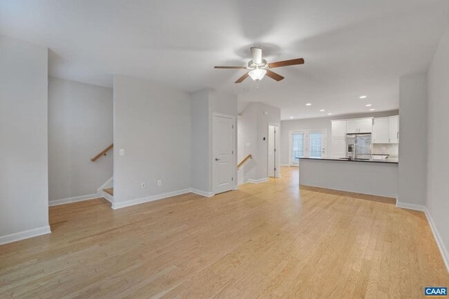 Photo - 4 Bedroom 3.5 Bathroom Townhouse with 2 Car Garage - Brownsville Elementary School District