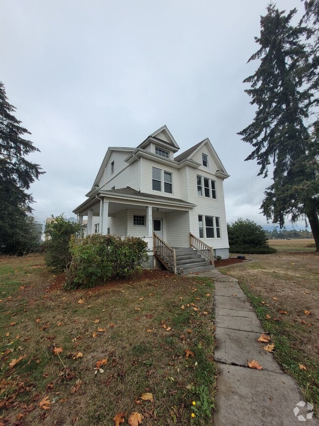 Building Photo - Cozy 4 Bed, 1.5 Bath Country House in Jeff...