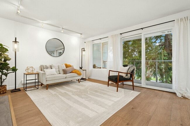 Photo - 1311 12th Ave S Unit E303