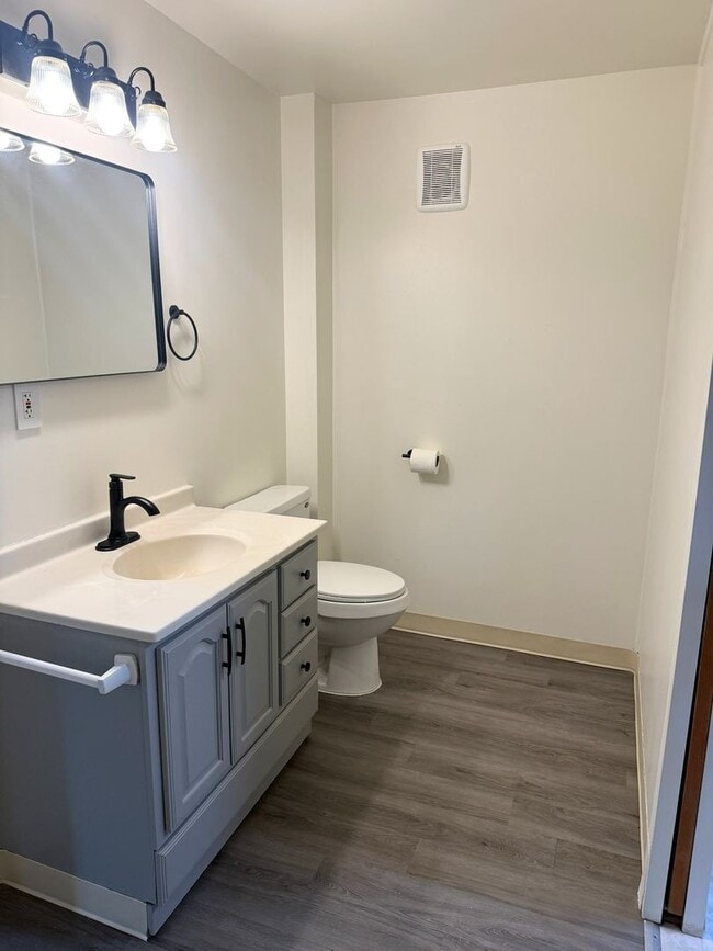 Photo - Charming 1-Bedroom Rental Home with Detached Garage & Pet-Friendly Option