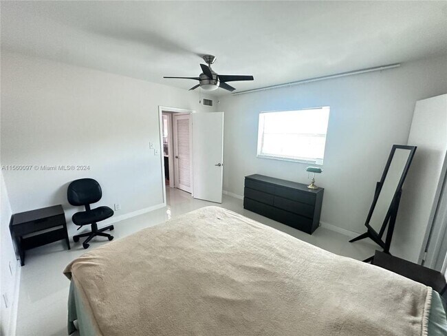 Photo - 1 bedroom in Hollywood FL 33020