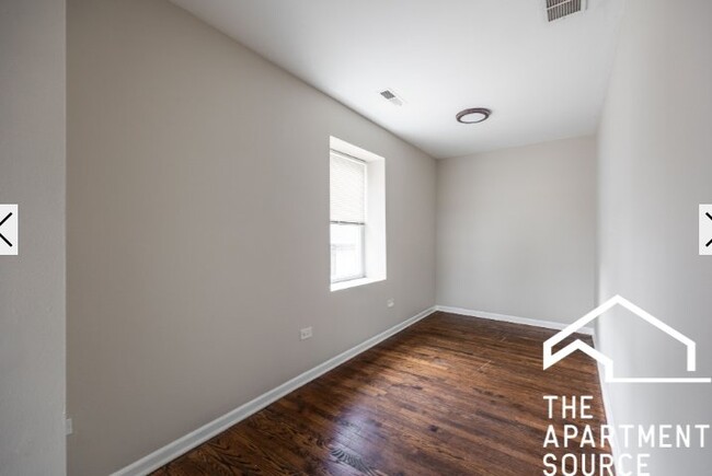 Photo - 3519 W Grace St Unidad 3W
