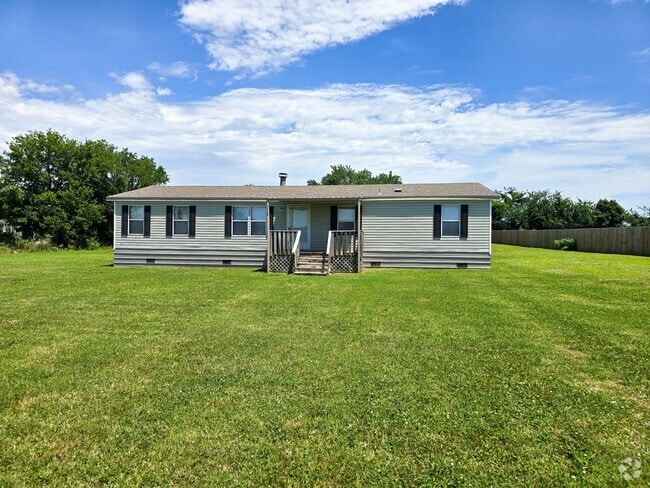 Building Photo - 3 bedroom home in NRC!