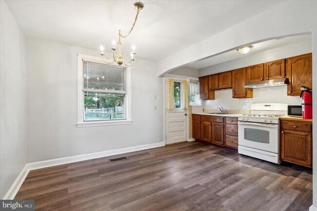 Photo - 620 MacDade Blvd Townhome