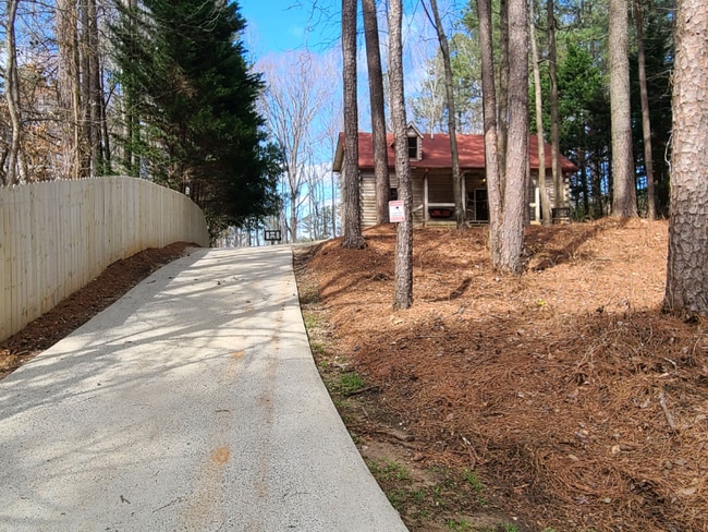 Building Photo - 3928 Hardee Dr NW