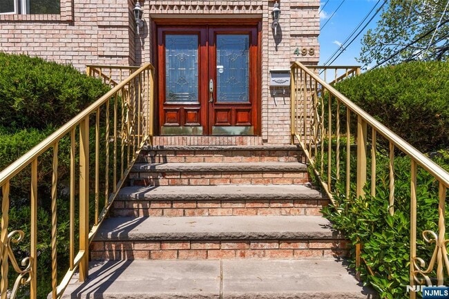 499 Morse Ave