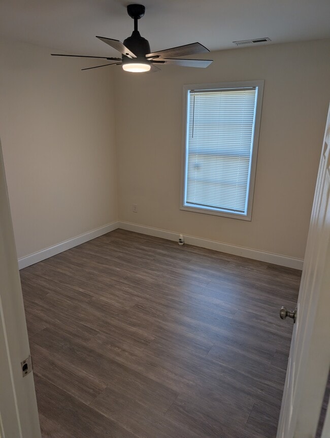 Photo - 200 Lackey St