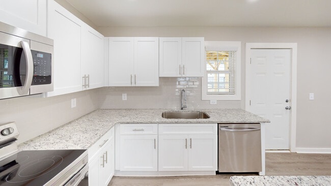 Photo - Crystal at Riverdale