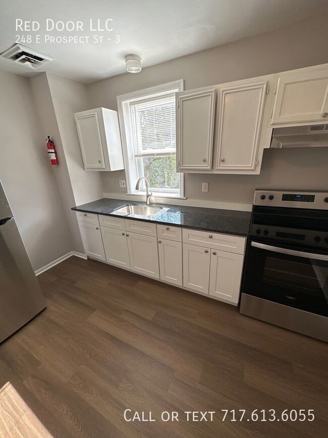 Building Photo - 248 E Prospect St Unit 3