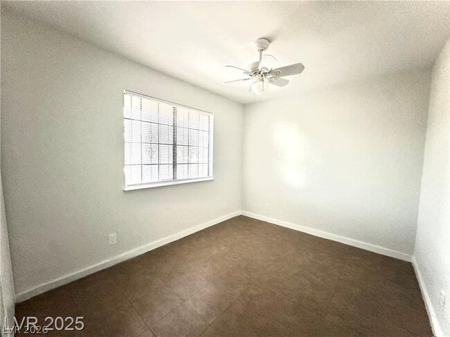 Building Photo - 2112 Venus Ave Unit A
