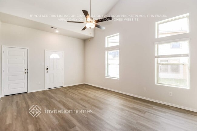 Photo - 10755 Sunlit St
