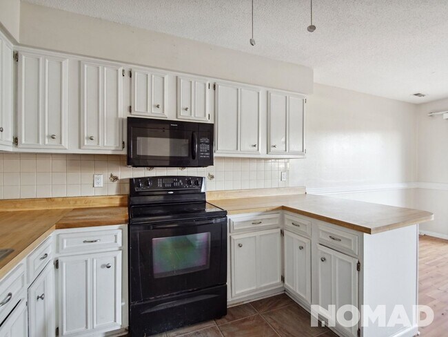 Photo - 3 Bedroom Condo in Raleigh