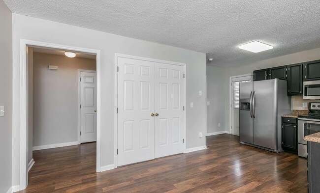 Photo - 15 Nealtown Way