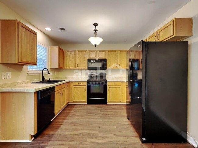 9128 Fieldstone Ter