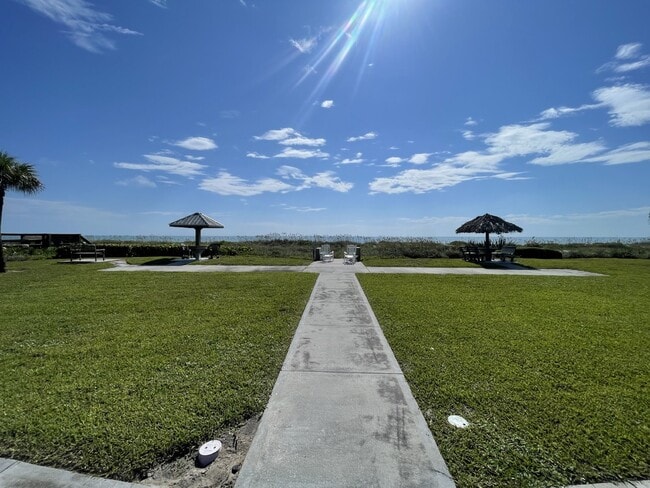 Photo - Direct ocean front 1 bedroom 1 bathroom Unit 5B
