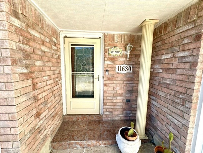 Photo - A Stunning 3-Bedroom 2.5-Bath 2 Storey Home with Spacious Layout and Backyard Oasis!