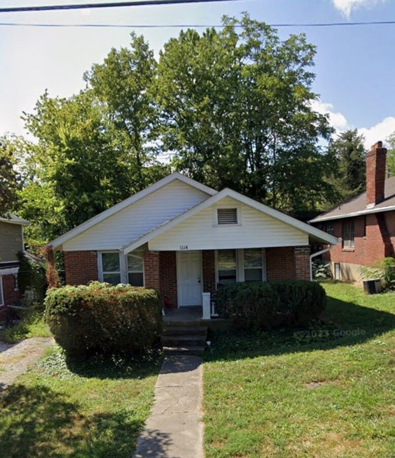 3 bedroom, 1 bathroom East Campus House - 3 bedroom, 1 bathroom East Campus House