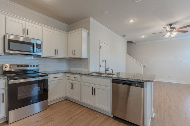 Photo - 10310 Candlewood Wy Unit 102