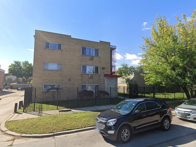 Building Photo - 1633 E 74th St