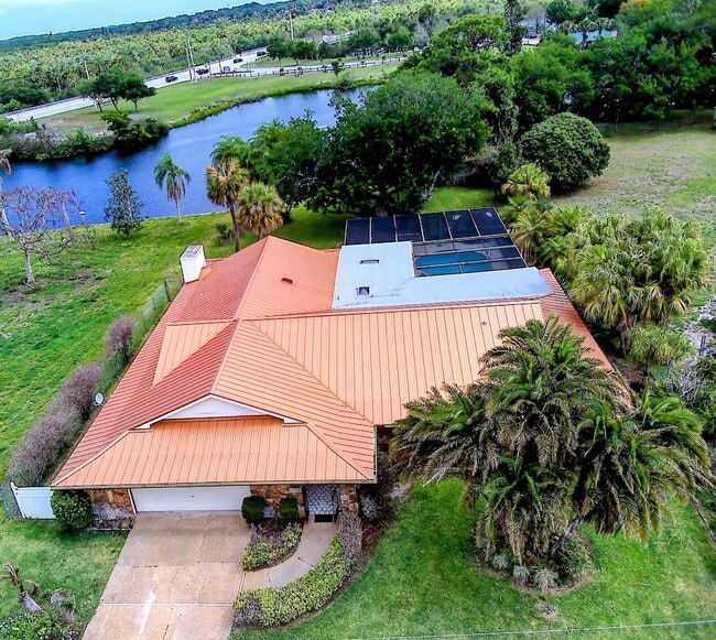 Photo - 465 SE Naranja Ave