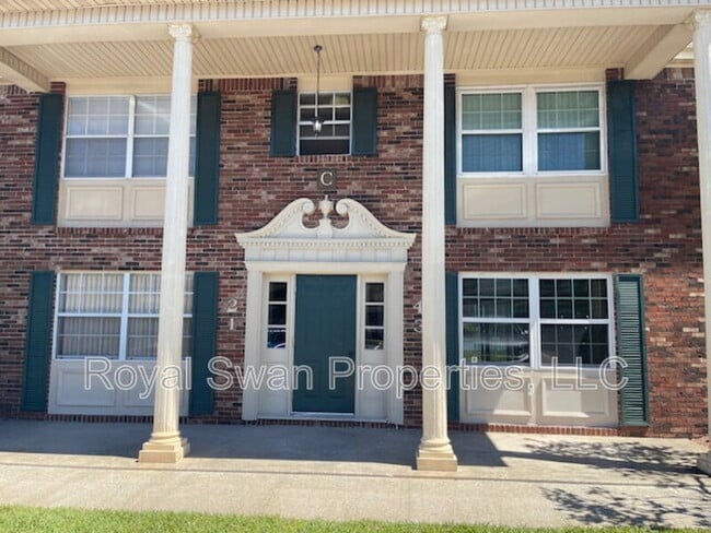 Photo - 1920 E Edgewood Dr Unit C-3