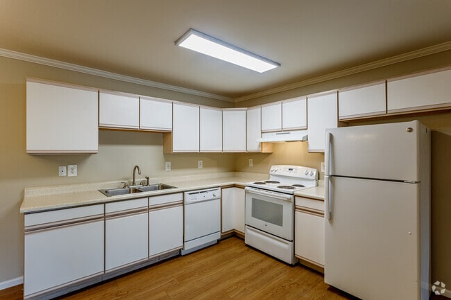 3BR, 2BA - 3E