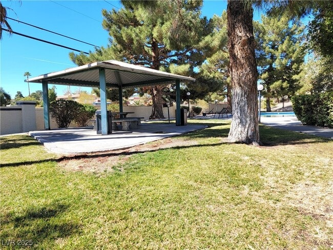 Building Photo - 1987 Cutlass Dr Unit 0