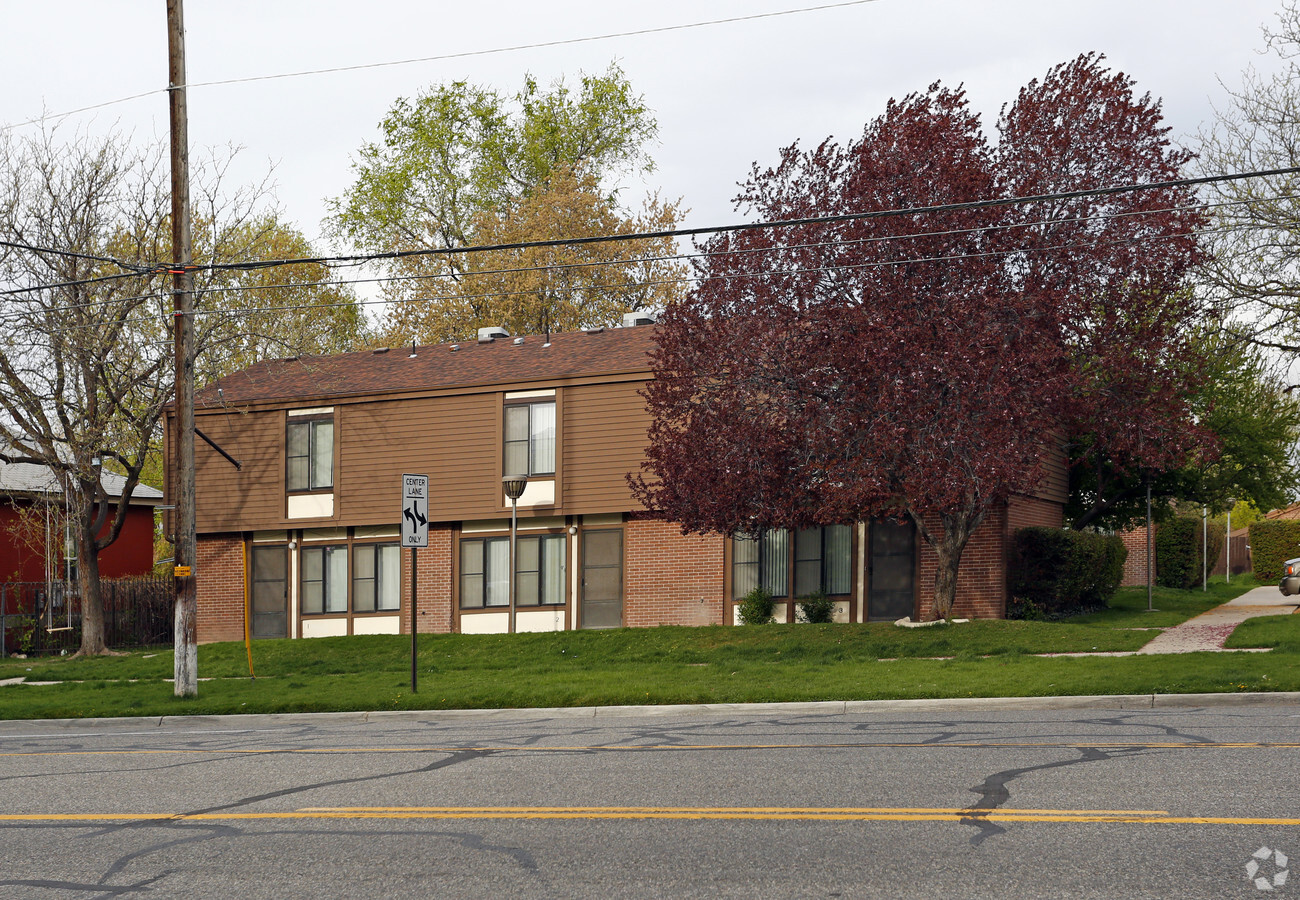 Photo - 640 S 400 E Apartments