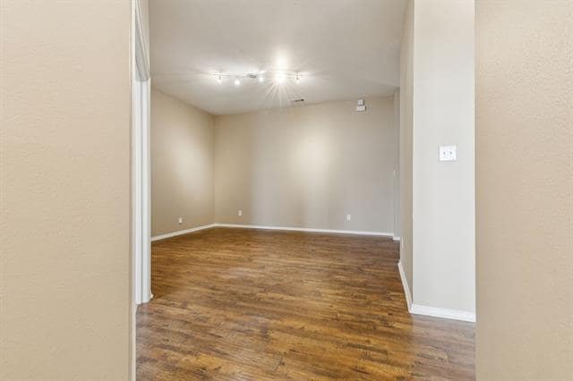 Photo - 5104 Avery Ln