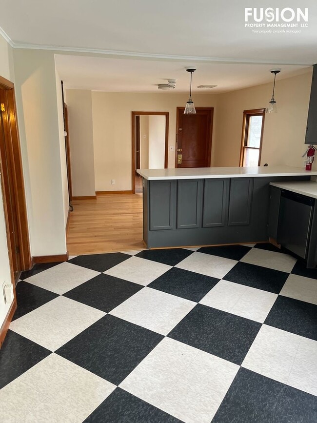 Photo - 61 Front St Unit B