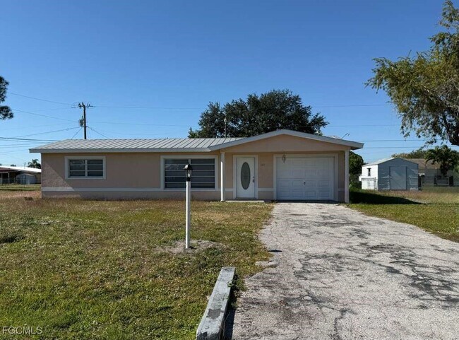 Building Photo - 107 California Rd