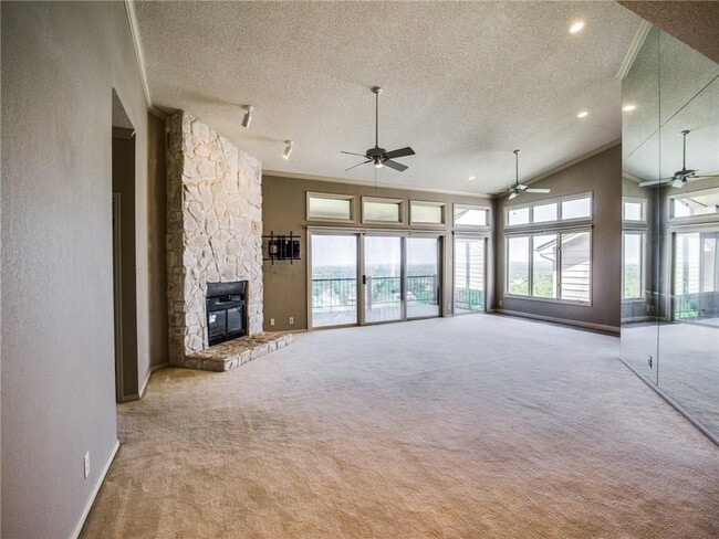 Photo - 114 Paragon Ct