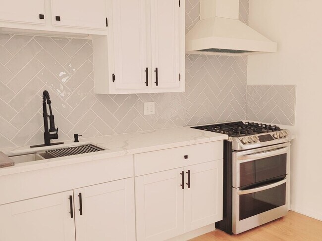 2 Bedroom Single Family Home in San Diego - 2 Bedroom Single Family Home in San Diego