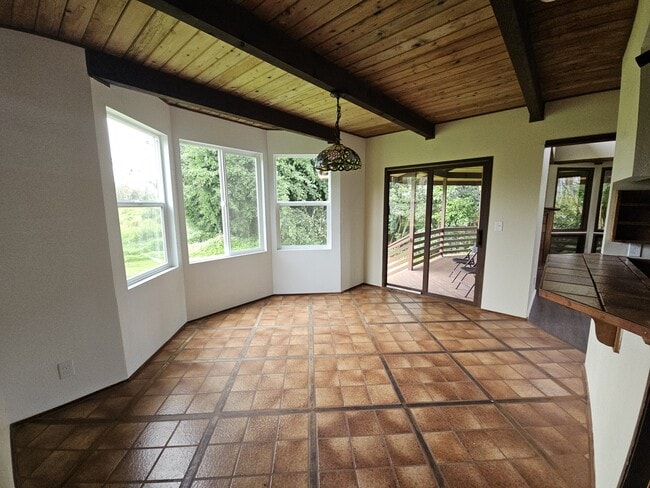 Photo - 1100 Ainalako Rd