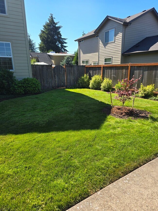 Photo - Beautiful 3 Bedroom Off Gilham